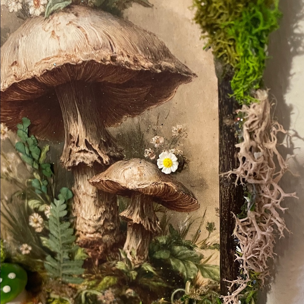Enchanted Mushroom Wall Decor Green Accent handcrafted border moss Forest nature - Picture 6 of 16